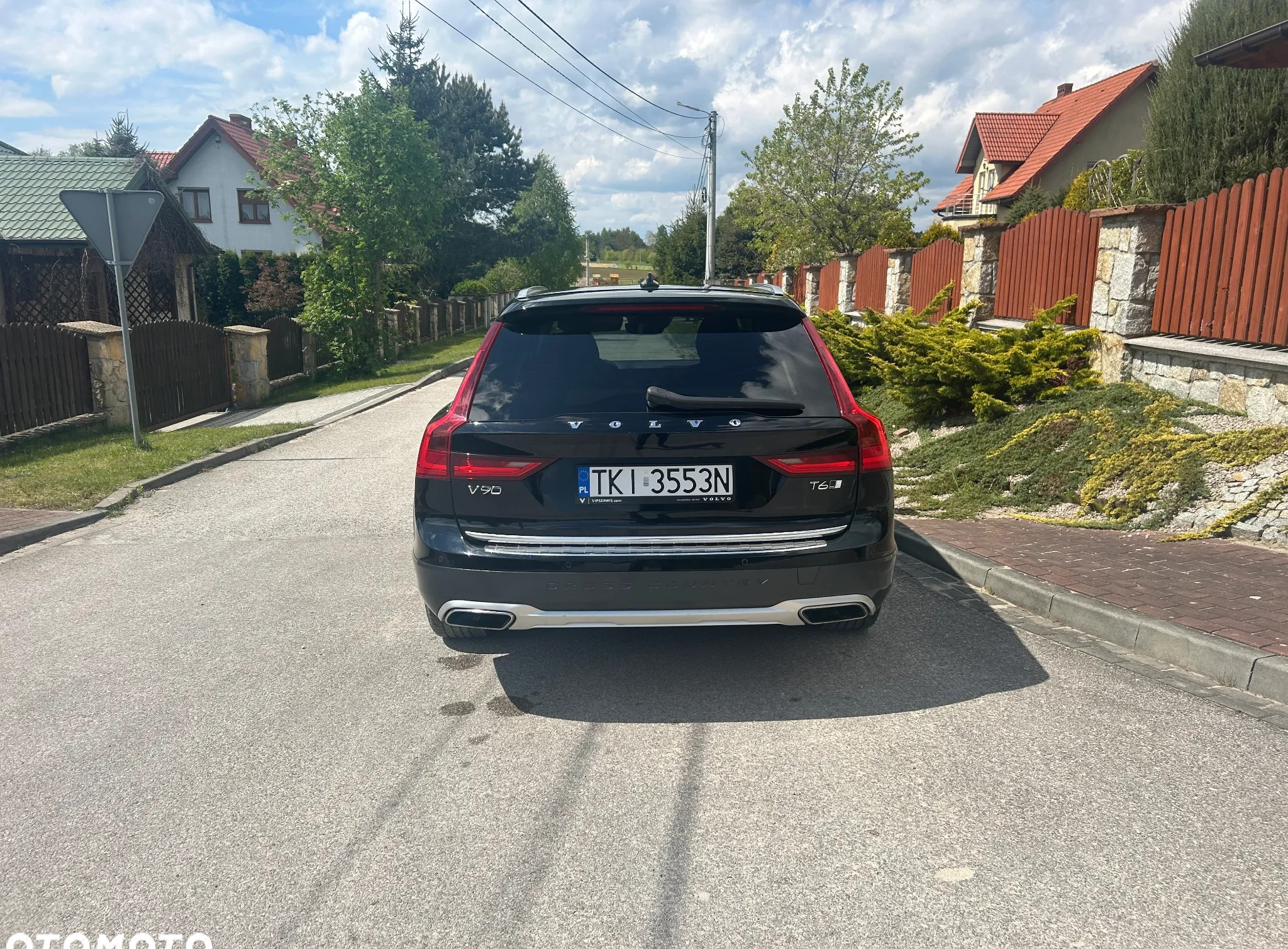 Volvo V90 Cross Country cena 142677 przebieg: 160000, rok produkcji 2019 z Kielce małe 596